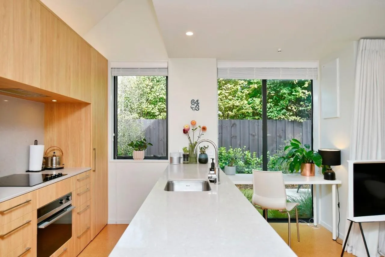 Urban Escape Addington Townhouse Walk To Stadium & Cafes クライストチャーチ
